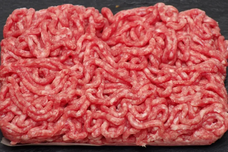 Mięso hermetycznie pakowane po terminie